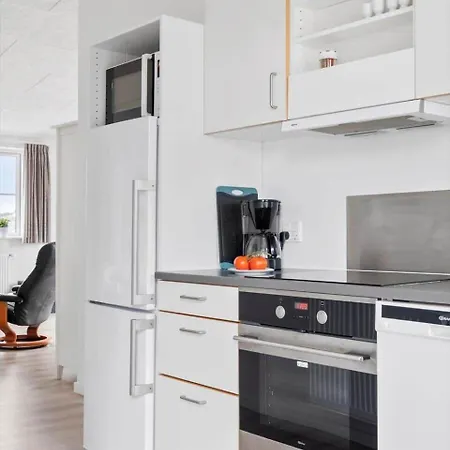 Apartment 0402-romo-norre-frankel-1-c *